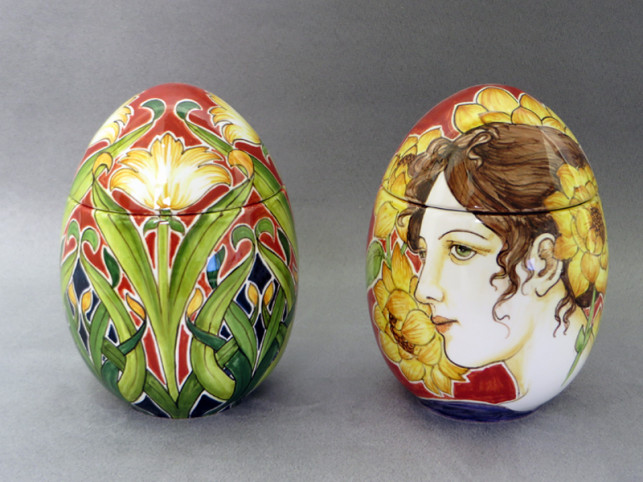 Uova in Ceramica dipinte a mano
