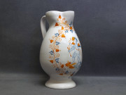 brocca con Amorino, ceramica di Faenza stile Compendiario